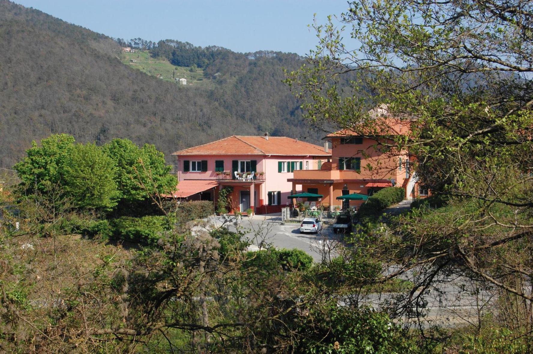 Green Quiet Affittacamere Pignone Luaran gambar